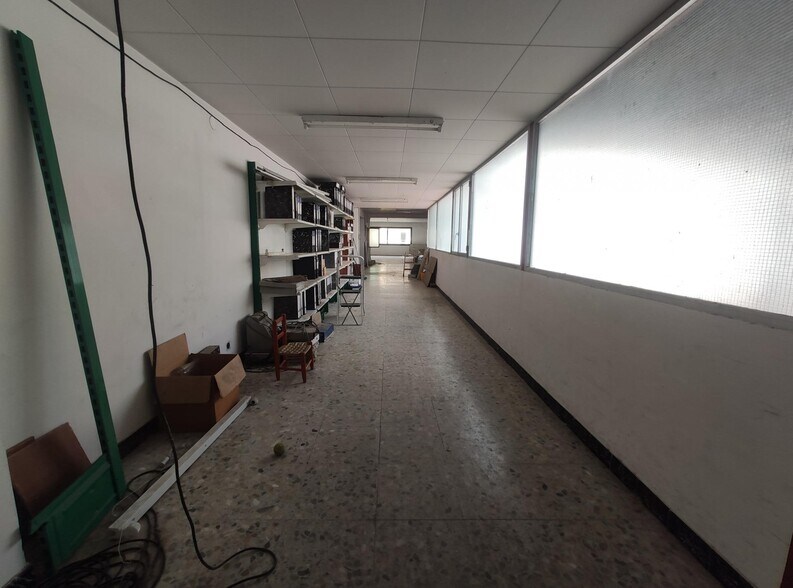 Edificios en Cirera portfolio of 2 properties for sale on LoopNet.com - Building Photo - Image 3 of 21