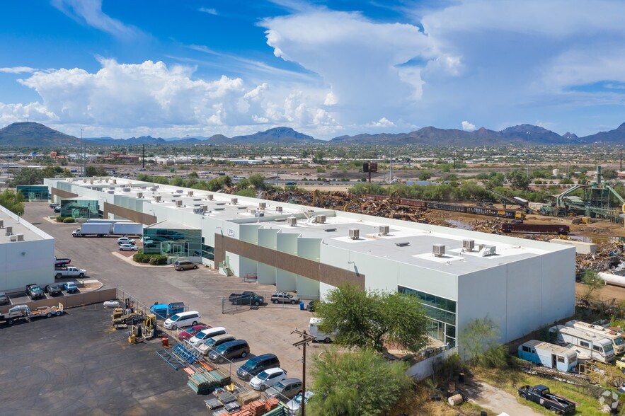 2811 N Flowing Wells Rd, Tucson, AZ 85705