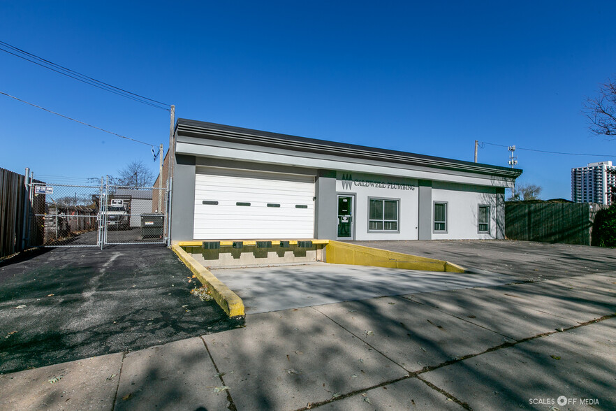 821 Childs St, Wheaton, IL for lease - Building Photo - Image 1 of 9