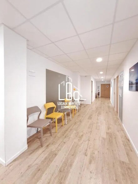 Avenue Claude Bernard, Saint-Herblain for lease - Interior Photo - Image 3 of 5
