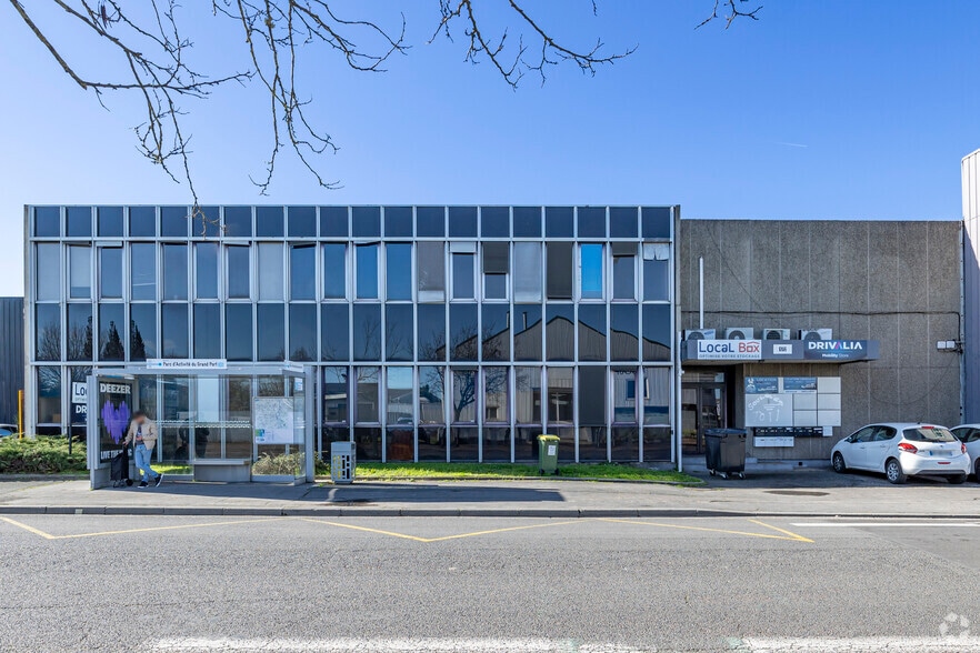 172 Avenue Du Maréchal Leclerc, Bègles for lease - Primary Photo - Image 1 of 10