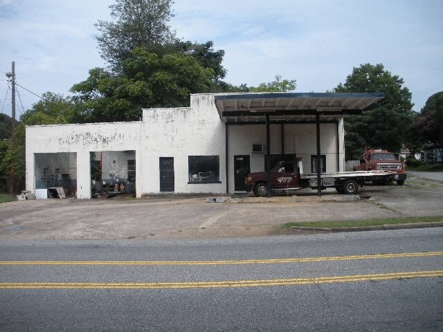 704 W Main St, Central, SC for sale Primary Photo- Image 1 of 1