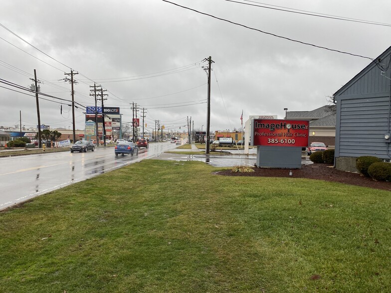 3542 Springdale Rd, Cincinnati, OH for sale - Building Photo - Image 1 of 32