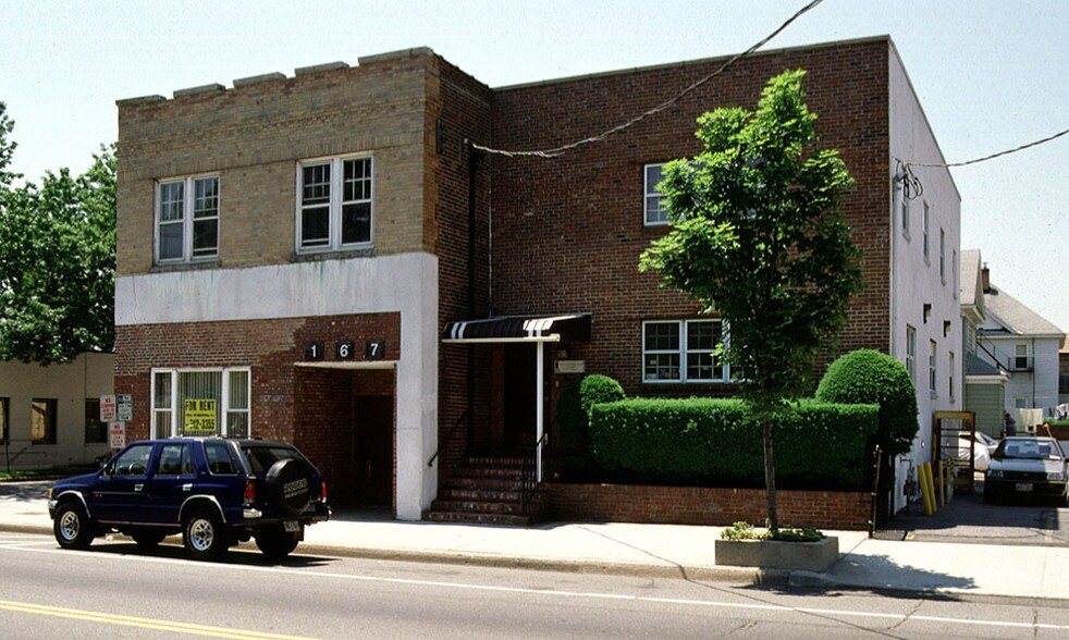 167 Willis Ave, Mineola, NY for sale - Building Photo - Image 1 of 1
