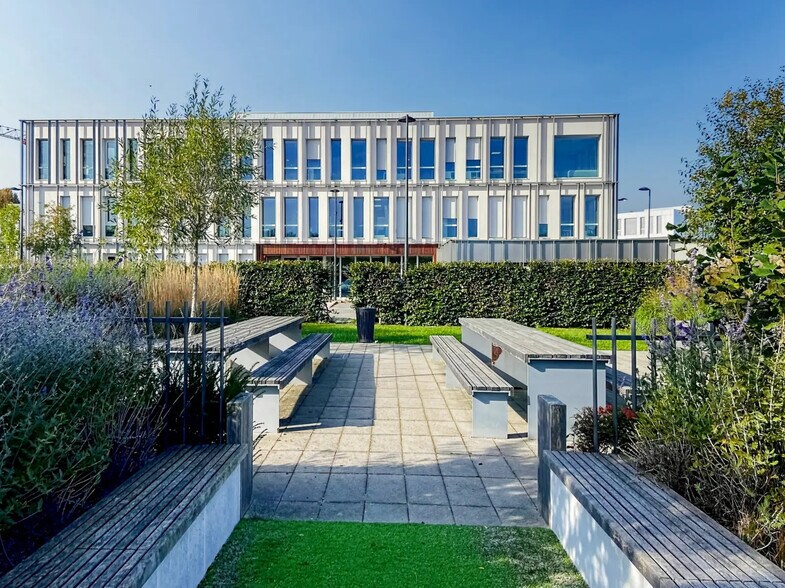 35 Rue Papin, Villeneuve-d'Ascq for lease - Building Photo - Image 3 of 10