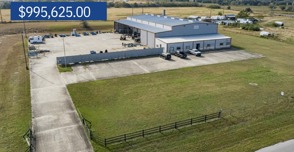 1335 Westside Cemetery Rd, Yorktown, TX 78164