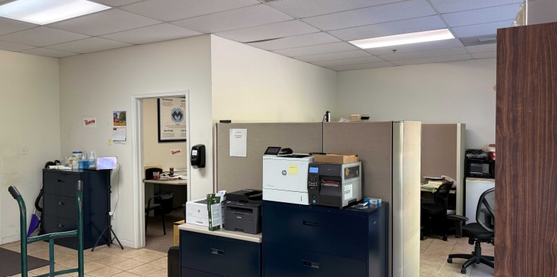 12101-12121 Wilfong Ct, Midlothian, VA for lease Interior Photo- Image 1 of 2