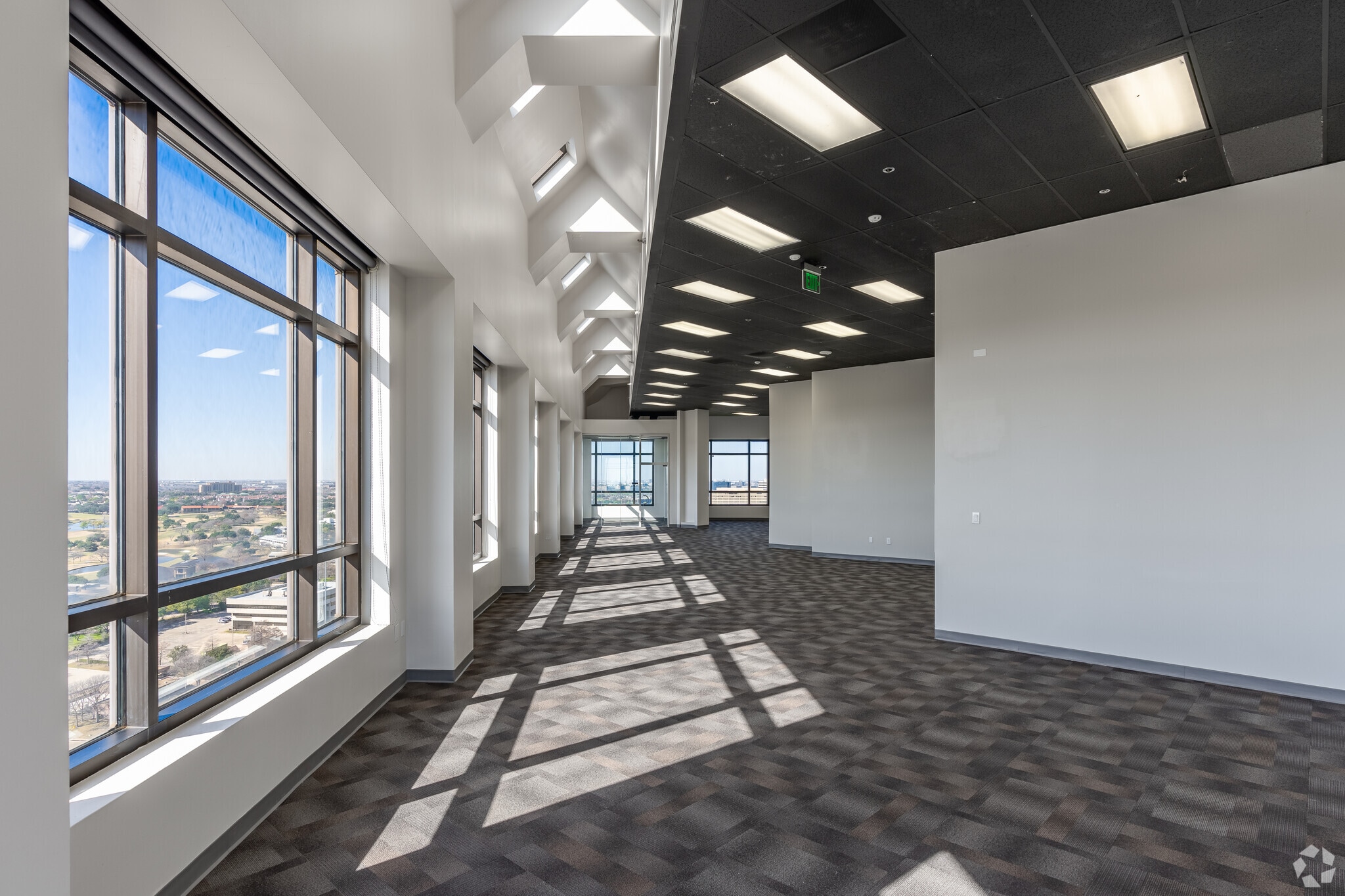 545 E John Carpenter Fwy, Irving, TX for lease Interior Photo- Image 1 of 2