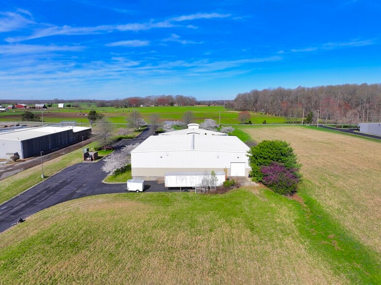 3145 Pleasant Grove Rd, White House, TN for lease - Building Photo - Image 2 of 9