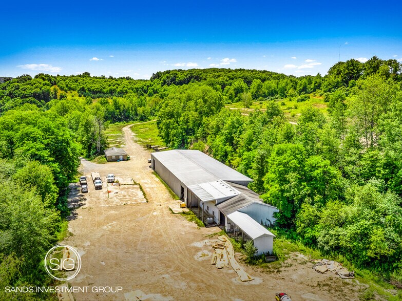 551 Mahood Rd, Butler, PA 16001 - 20 Acre Value -Add Industrial Property