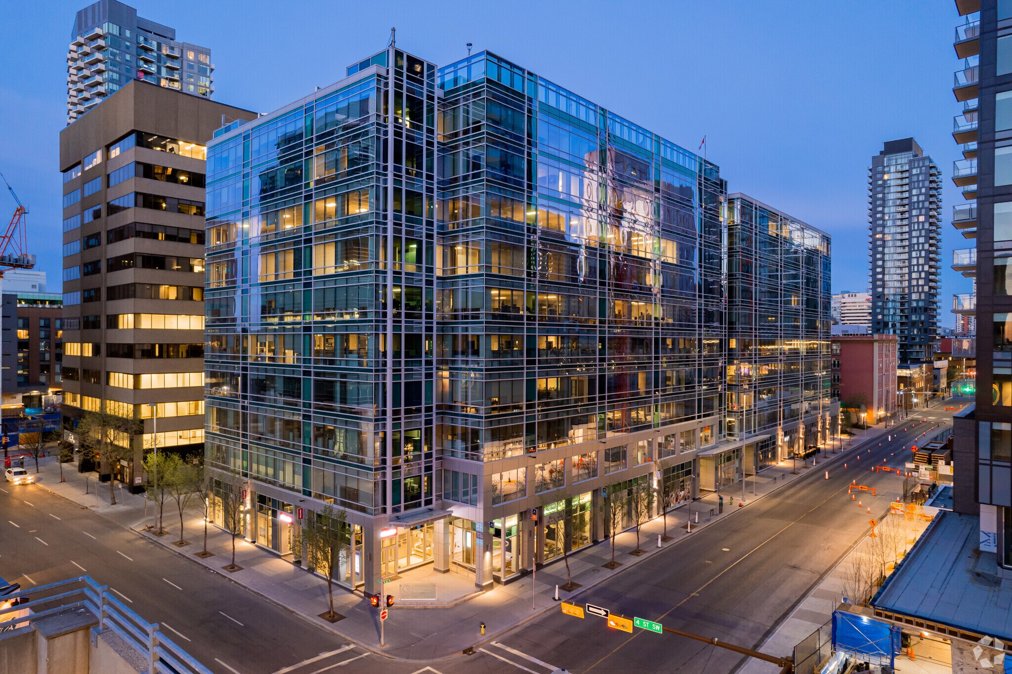 517 10th Ave SW, Calgary, AB for lease Building Photo- Image 1 of 12