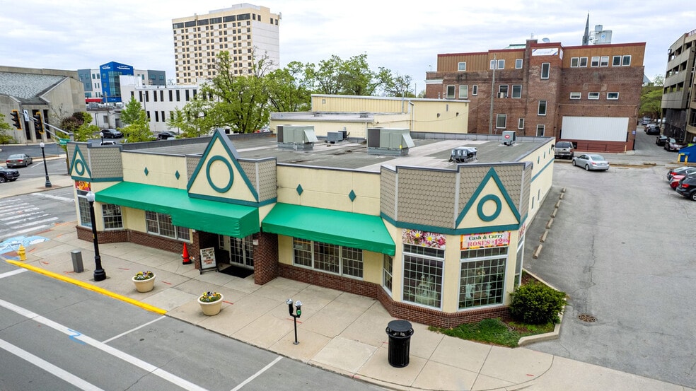 236 E Wayne St, Fort Wayne, IN for sale - Building Photo - Image 1 of 8