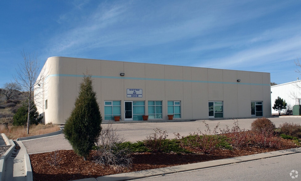 3410-3414 Fillmore Ridge Hts, Colorado Springs, CO for lease - Building Photo - Image 3 of 8