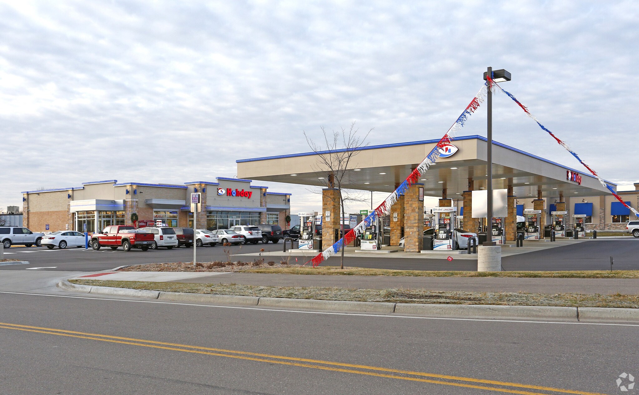 10700 10th St W, Waconia, MN for sale Primary Photo- Image 1 of 1