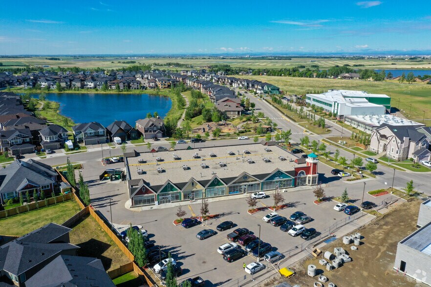 288 Kinniburgh Blvd E, Chestermere, AB