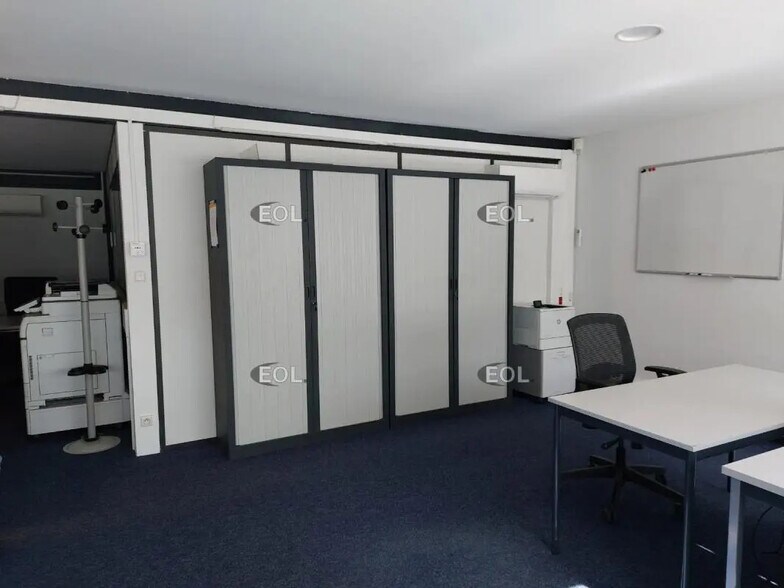 Office in Nîmes for lease - Interior Photo - Image 3 of 5