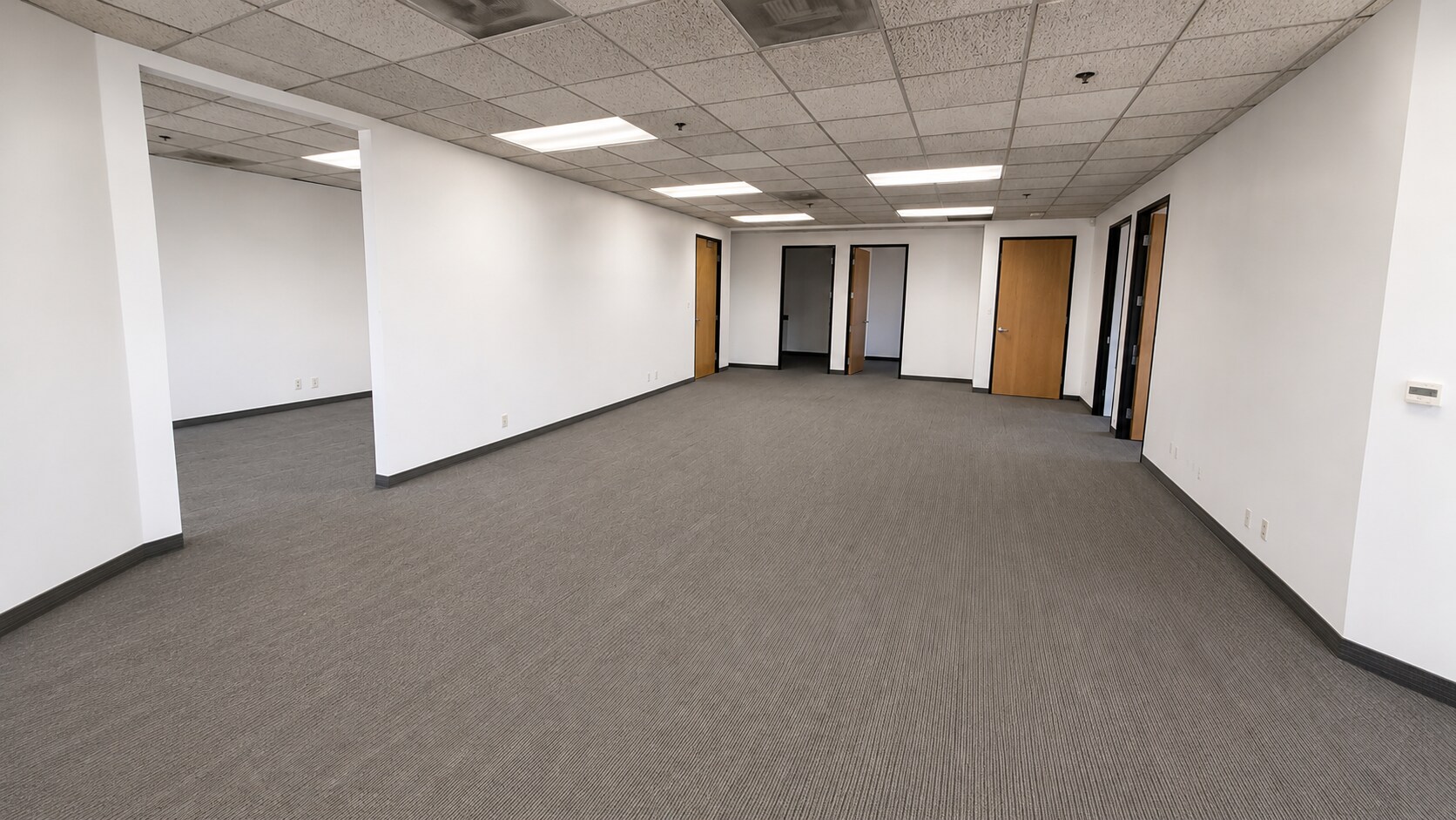 15901 Hawthorne Blvd, Lawndale, CA for lease Interior Photo- Image 1 of 8