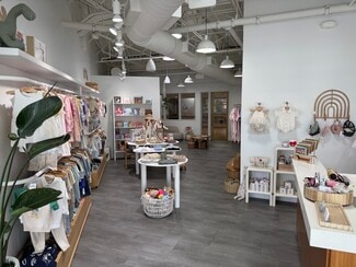 More details for 5030 Champion Blvd, Boca Raton, FL - Retail for Lease