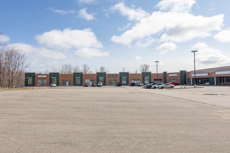 649 Bayview Dr, Barrie, ON L4N 9P5