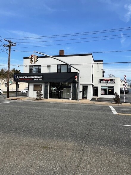 133 E Merrick Rd, Valley Stream, NY for lease - Building Photo - Image 1 of 1