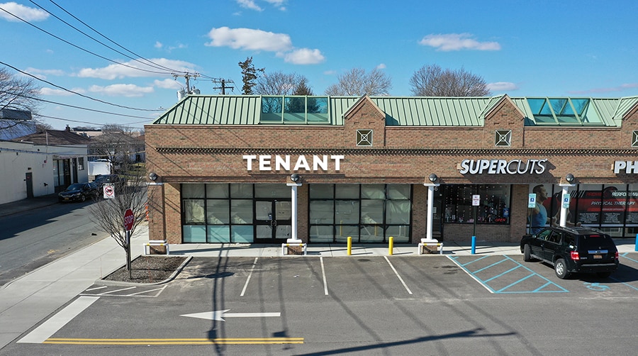 36-84 E Sunrise Hwy, Lindenhurst, NY for lease - Building Photo - Image 1 of 8
