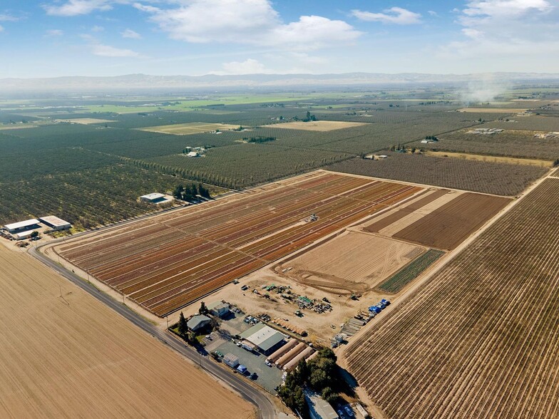 9715 E Sedan Ave, Manteca, CA for sale - Primary Photo - Image 1 of 1