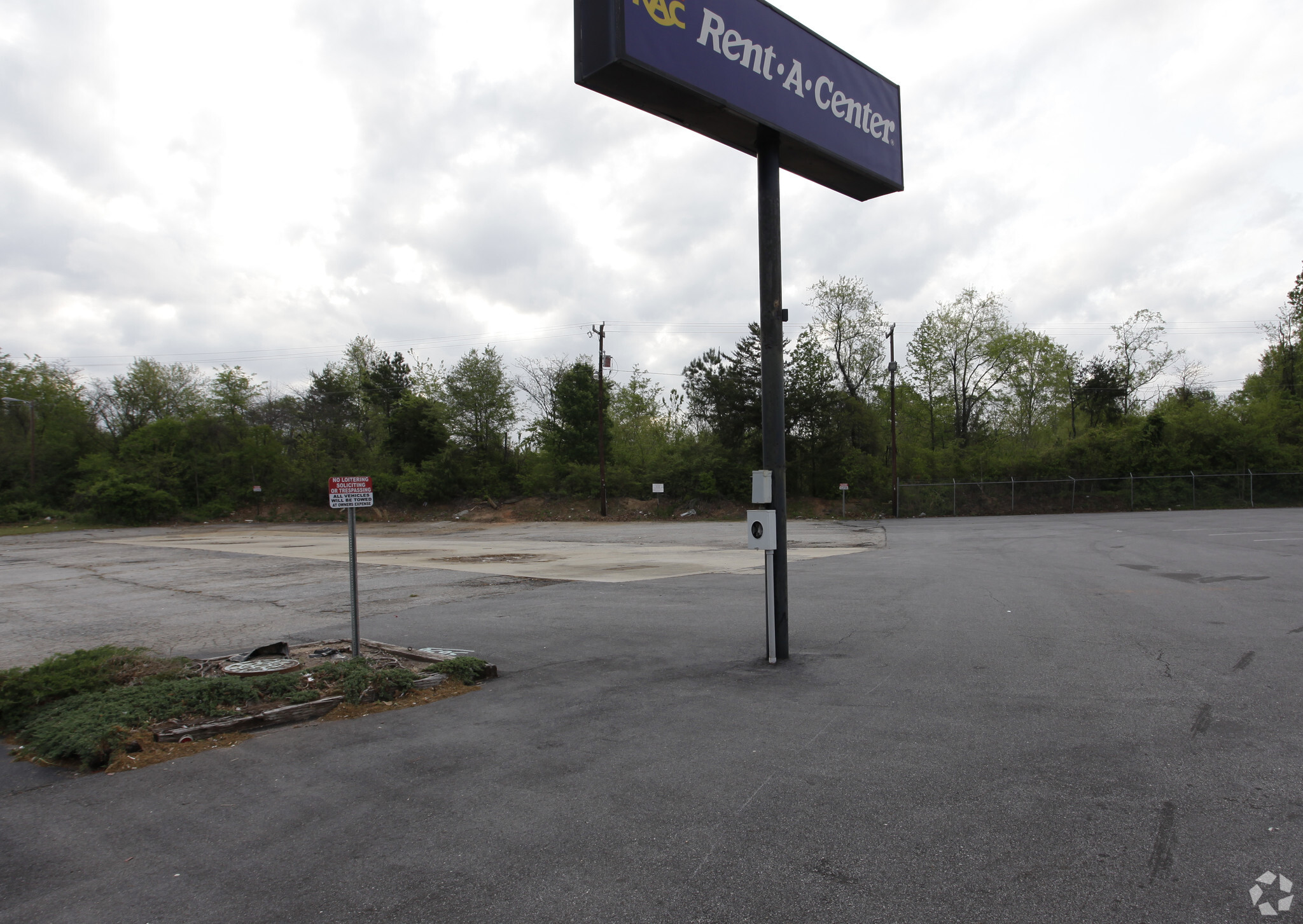 W Blue Ridge Dr, Greenville, SC for lease Primary Photo- Image 1 of 5