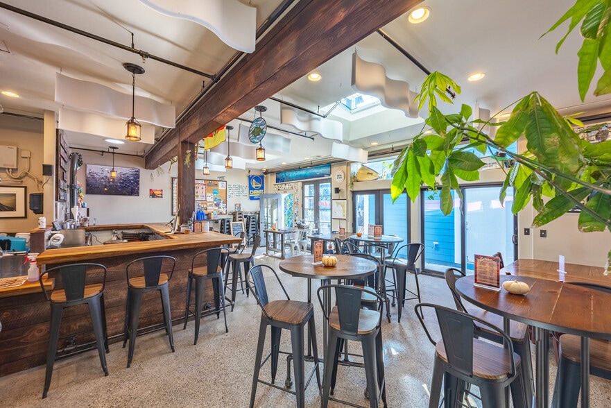 313-323 Princeton Ave, Half Moon Bay, CA for sale - Building Photo - Image 2 of 17