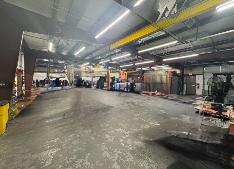 34 Elise St, Westfield, MA for lease - Building Photo - Image 2 of 4