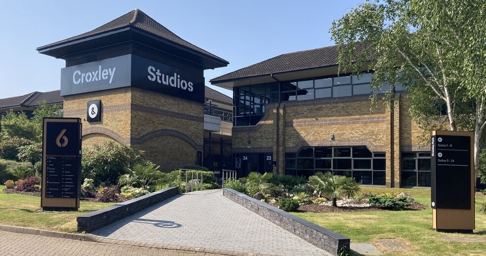 Hatters Ln, Watford for lease - Building Photo - Image 1 of 5