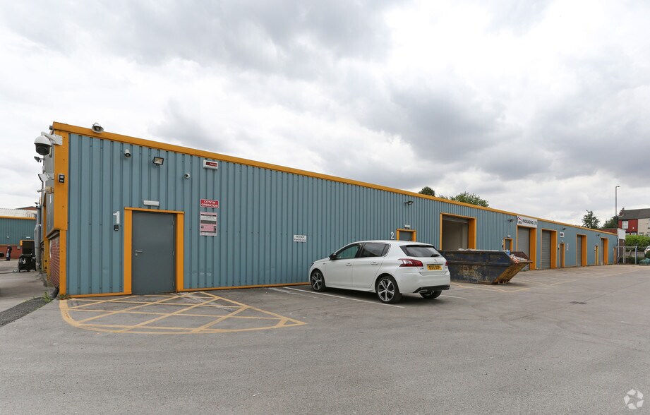 Fitzwilliam Rd, Rotherham for lease - Primary Photo - Image 1 of 3