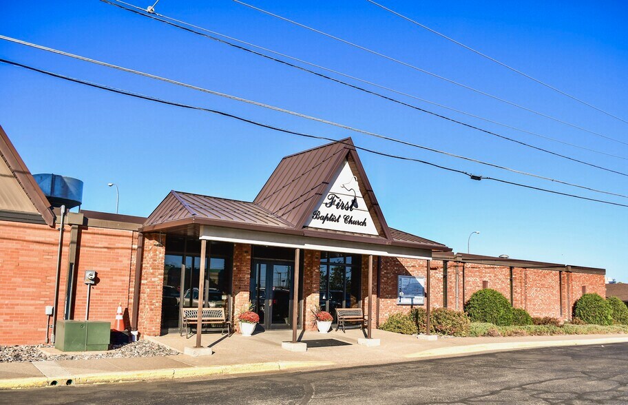 200 3rd St SW, Minot, ND for sale - Primary Photo - Image 1 of 1