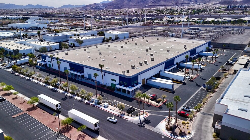 1051 Mary Crest Rd, Henderson, NV for lease - Building Photo - Image 3 of 4