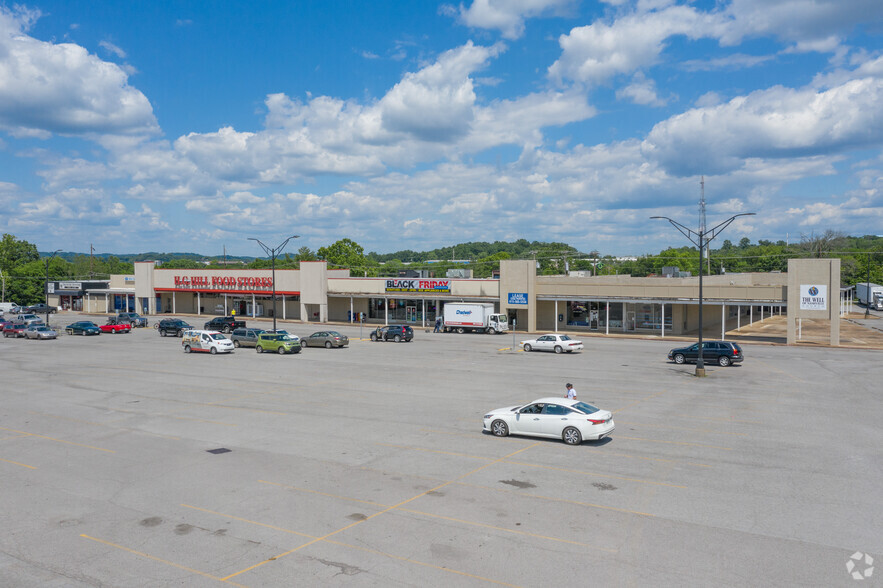 208-224 Goodlettsville Plaza Pky, Goodlettsville, TN 37072 ...