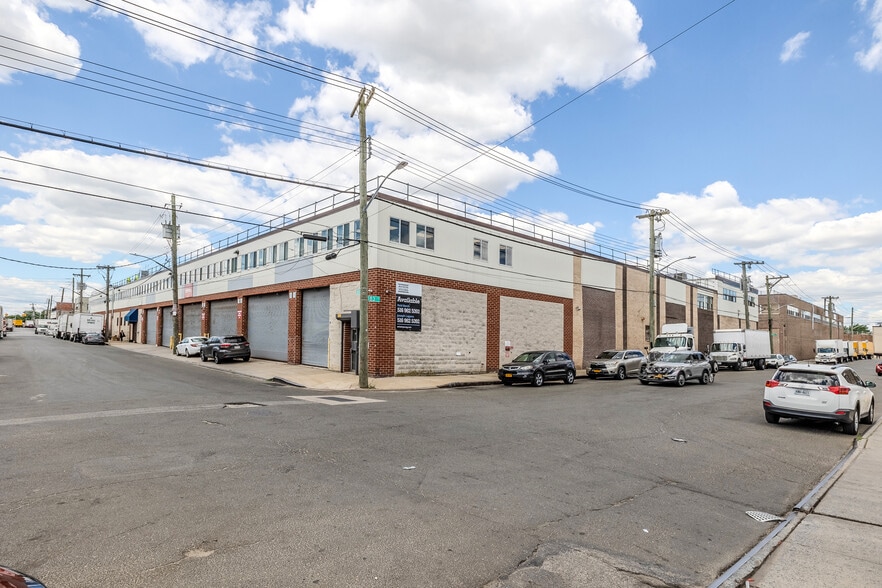 182-16 149th Rd, Jamaica, NY for lease - Building Photo - Image 1 of 4
