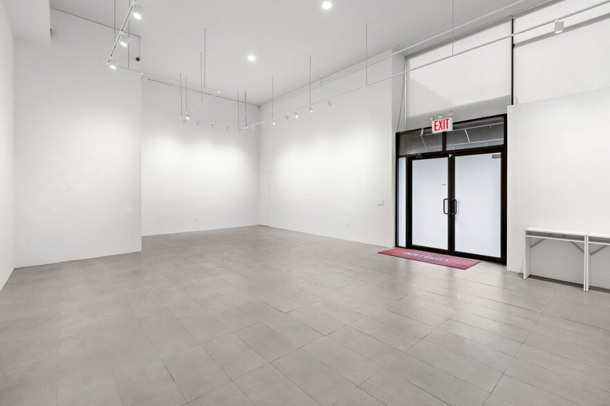 3288 48th St, Astoria, NY for lease - Interior Photo - Image 3 of 15