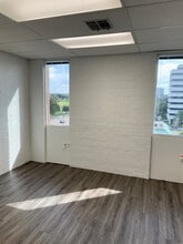 5200 S Yale Ave, Tulsa, OK for lease Interior Photo- Image 2 of 5