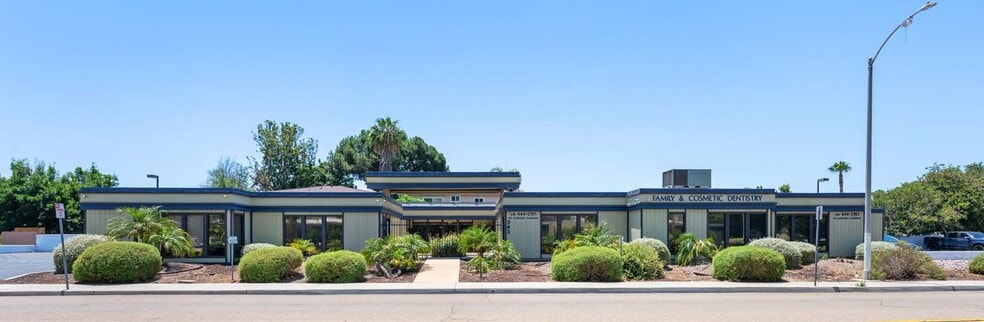 343 E Lexington Ave, El Cajon, CA for lease - Building Photo - Image 2 of 7