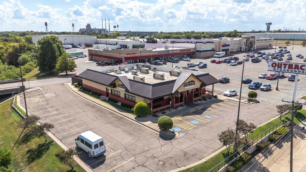 4500 Franklin Ave, Waco, TX for sale - Building Photo - Image 1 of 2