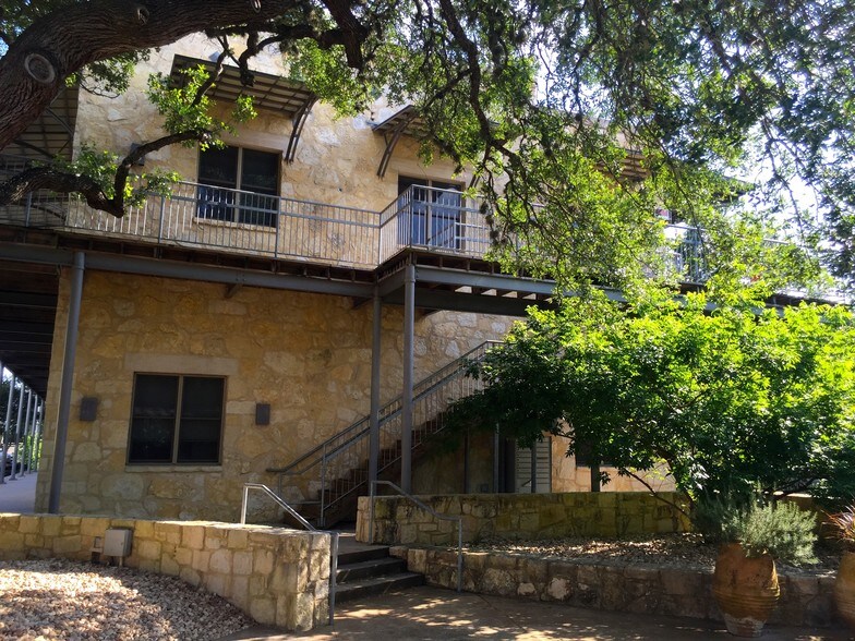 400 W Highway 290, Dripping Springs, TX for sale - Primary Photo - Image 1 of 1