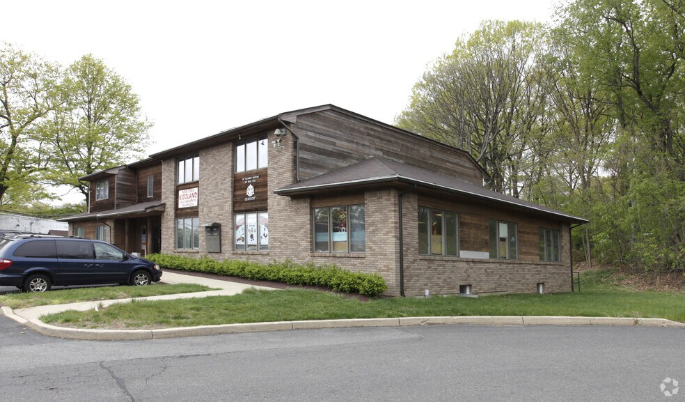 777 Washington Rd, Parlin, NJ for sale - Primary Photo - Image 1 of 1