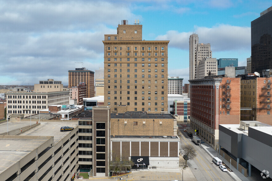 505 Jefferson Ave, Toledo, OH for lease - Building Photo - Image 3 of 33