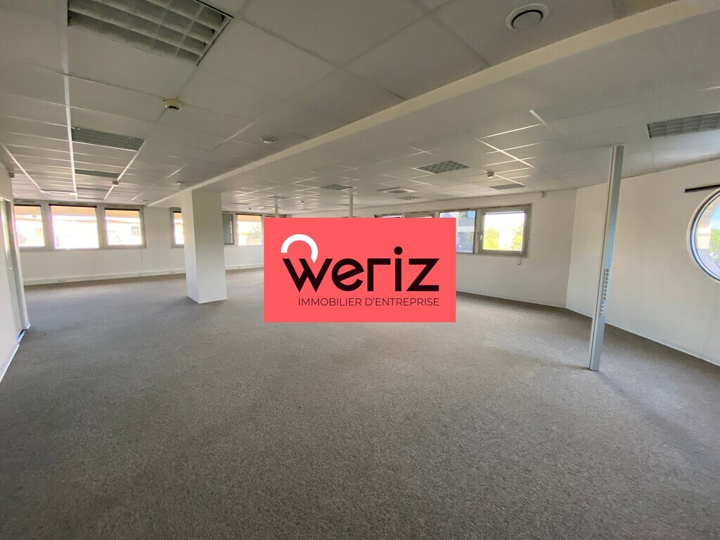 Location Bureaux 800 m² - Photo 1