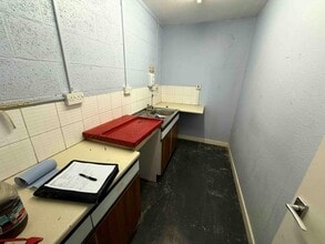 Dunning St, Stoke On Trent for lease Interior Photo- Image 1 of 12