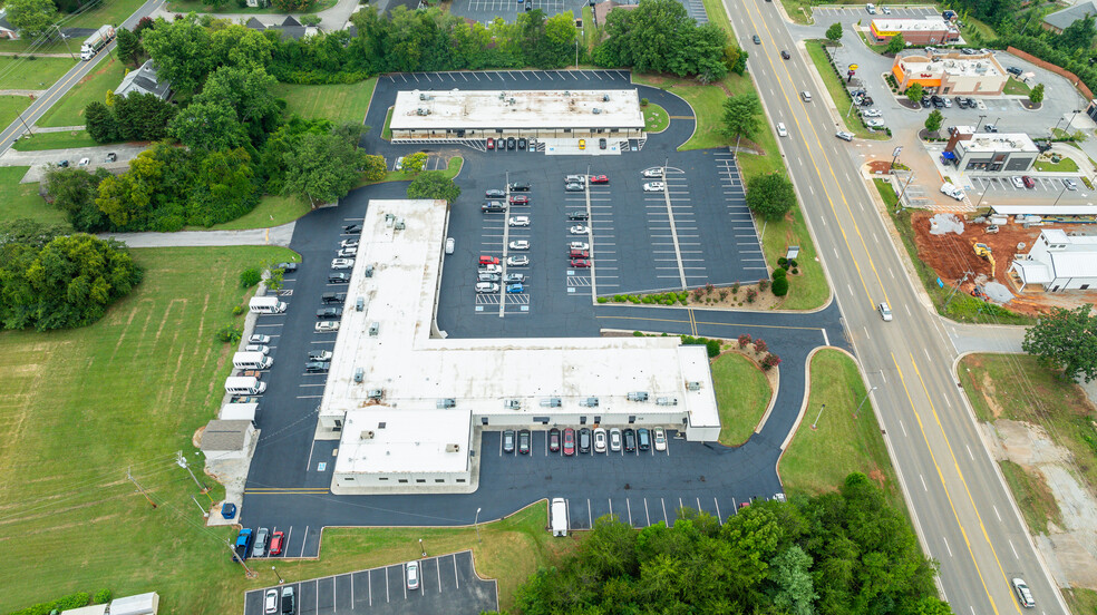 2008-2036 E Lamar Alex Pky, Maryville, TN for lease - Aerial - Image 2 of 11