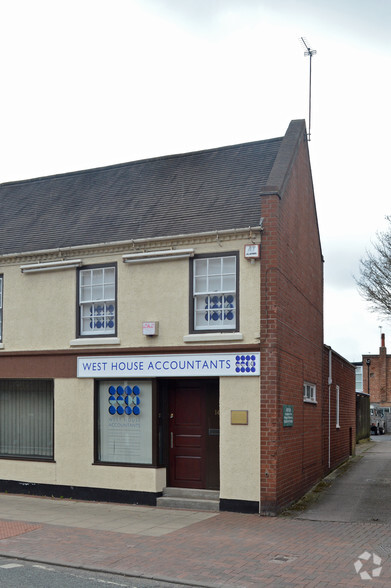 14 High St, Wolverhampton for lease - Primary Photo - Image 1 of 3