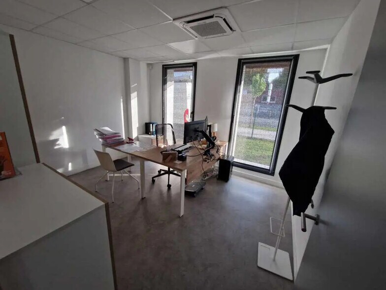 Flex in Eysines for sale - Interior Photo - Image 2 of 13