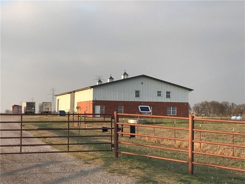 12875 W Waterloo Rd, Edmond, OK for sale - Primary Photo - Image 1 of 1