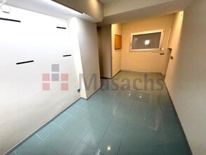 Office in Terrassa, Barcelona for lease Interior Photo- Image 2 of 8