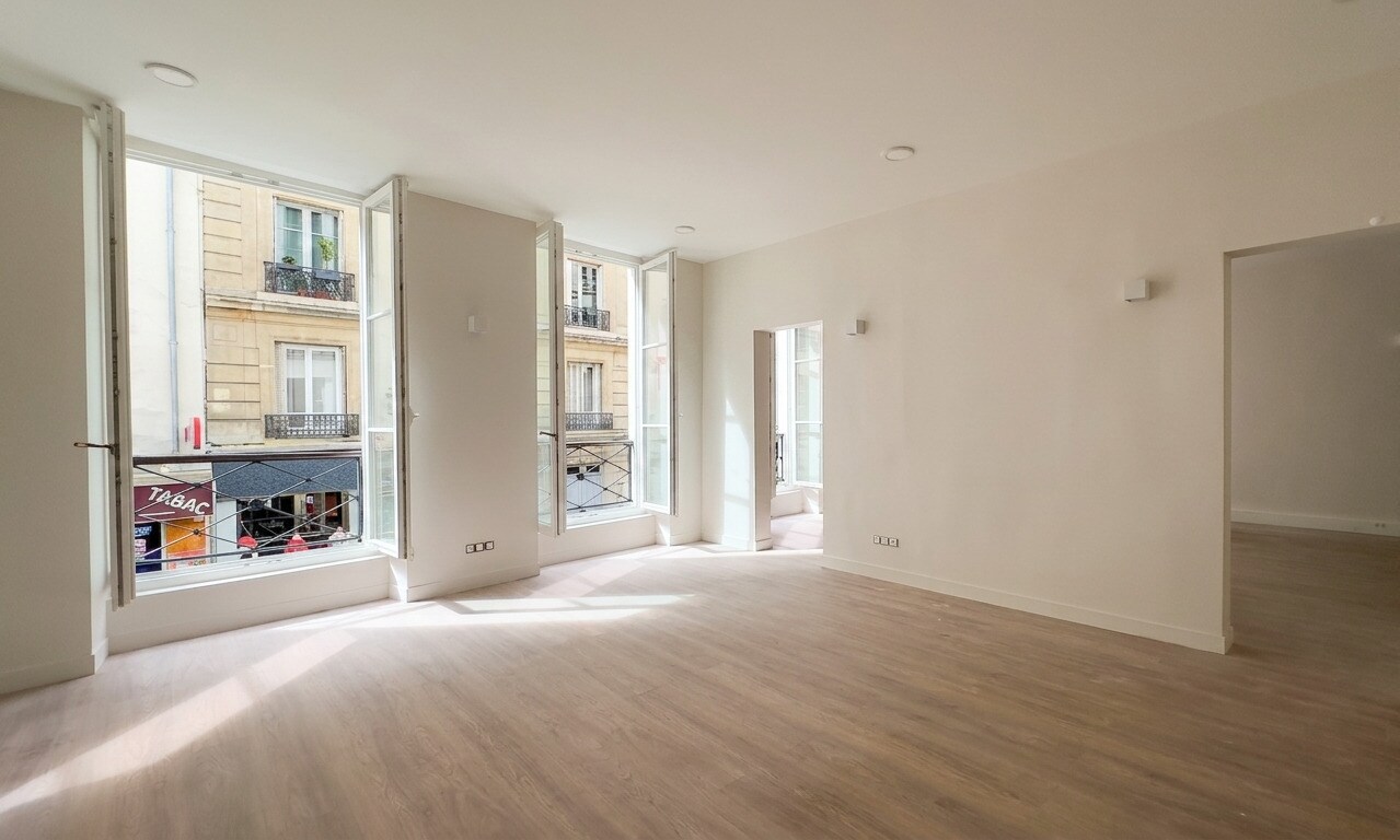 Office in Paris for lease Building Photo- Image 1 of 7